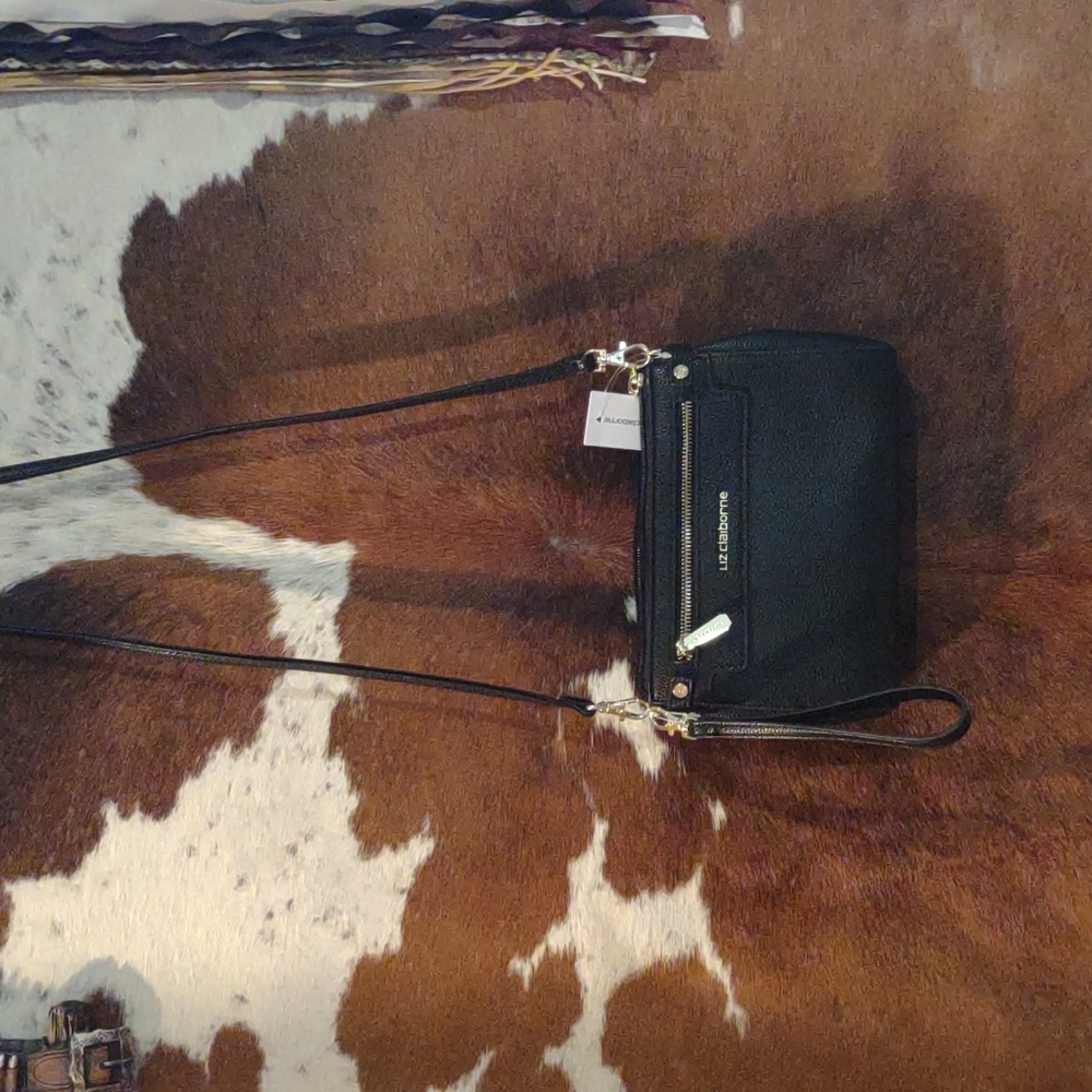 Liz Claiborne crossbody/wristlet nwt